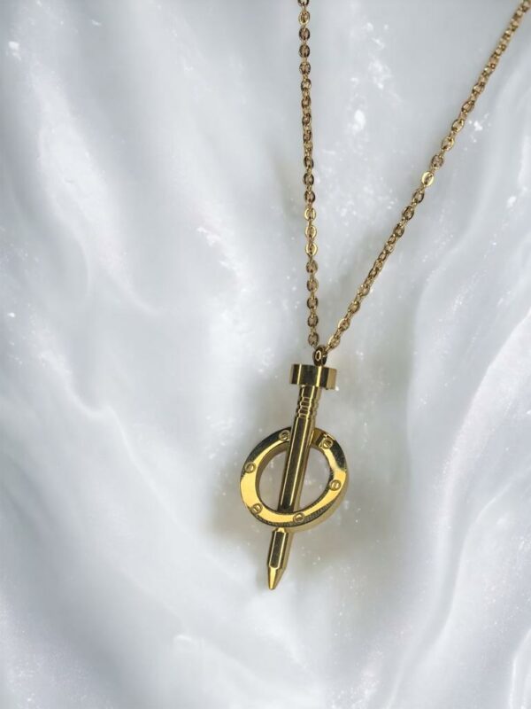Collar Nail Lave